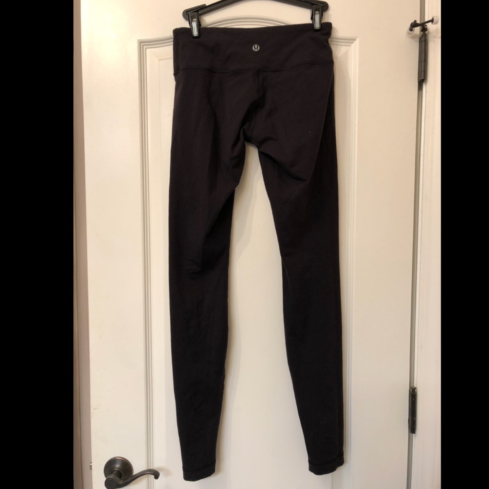 💥SOLD💥Lululemon Wunder Under Pant Size 4 - Picture 2 of 3